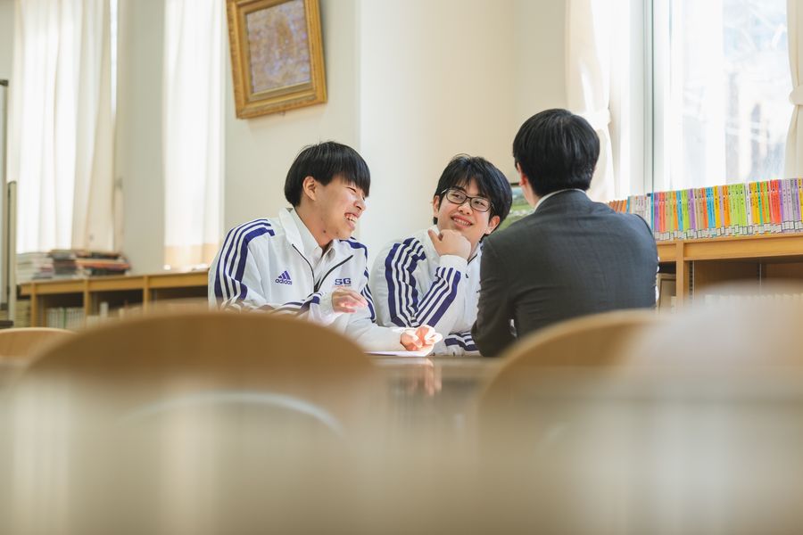 貞静学園公式パンフレット